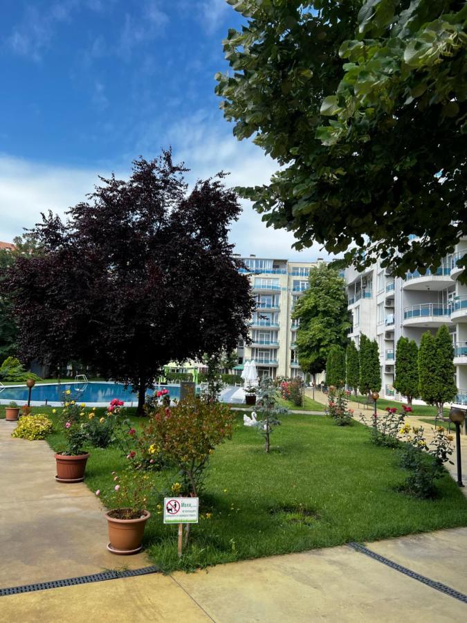 רבדה Modern Beachfront Apartment With Pool מראה חיצוני תמונה
