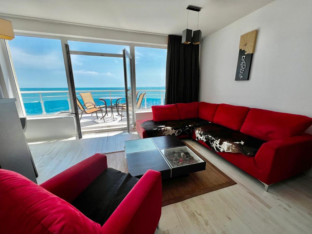 רבדה Modern Beachfront Apartment With Pool מראה חיצוני תמונה